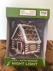 738449394113 Winter Wonderland Brand New Led Auto Sensor Gingerbread