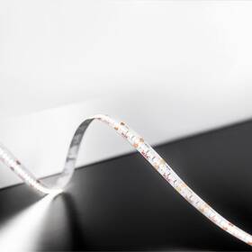 Klus Kwp-g30/18-1770-010-24 24v Led Light Strip 15ft 7in 3000k-1800k 68 Led/ft App Ip20