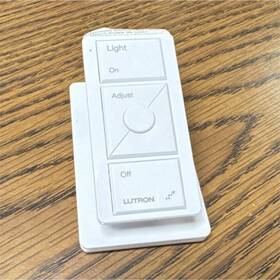 0999a052 Lutron Pico Adjustable Remote Control - White Plastic Battery Powered