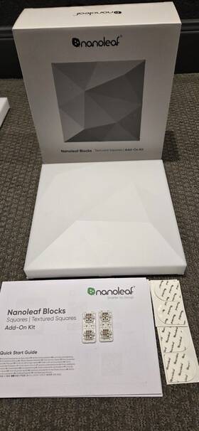 N8100e00-2tbs Nanoleaf Blocks Textured Squares Add-on Kit
