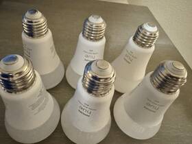 476794 Philips Lot Of 6 Hue A19 White And Color Ambiance Bulbs - Fully Reset Ready