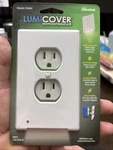 Lumicover Outlet Wall Plate Night Light Westek White New. Fixed Price $12.00.