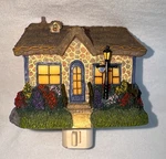 Thomas Kinkade Painter Of "candlelight Cottage" Sculpted Night Works. Fixed Price $30.00.