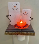 Winter Wonderland S'mores Camfire Electric Night Light. Fixed Price $19.99.