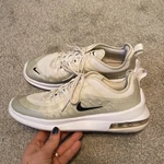 Nike Air Max Axis Womens White Light Bone Running Shoes AA2168-105 Size. Fixed Price $38.99.