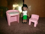 Little Tikes Dollhouse Vanity Make-up Table/chair/african American Lady. Fixed Price $28.00.