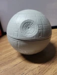 Uncle Milton Science Star Wars Death 3-D Planetarium & Night Light Working. Fixed Price $20.00.