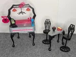 Monster High Die-ner Playset Mattel Tables And Accessories Incomplete. Fixed Price $29.95.