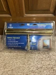 Westing House Battery Operated 14 Picture Lights Brass Finish New. Fixed Price $25.00.