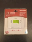Honeywell 7-DAY Programmable Thermostat In White RTH2510B1000 RTH2510B, Sealed. Fixed Price $30.71.