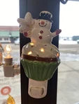 Ganz Snowman Cupcake Night Light. Fixed Price $20.00.