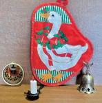 Vintage Decor Lot - With General Electric Night Light ,christmas Goose. Fixed Price $14.99.