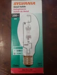 Sylvania Clear, ED28, 250 Watt Hid Metal Halide Arc Lamp Light Bulb M58. Fixed Price $20.00.