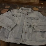 EV1 By Ellen Degeneres Love Flag Stretch Denim Jean Jacket Xl Light Wash Euc. Fixed Price $14.40.
